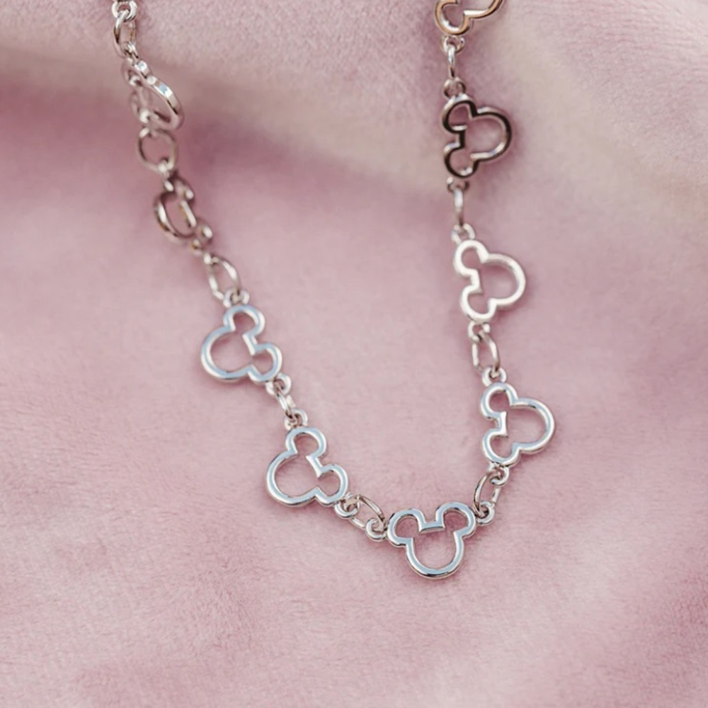 Disney Pura Vida Mickey Mouse necklace - Picture 3 of 5